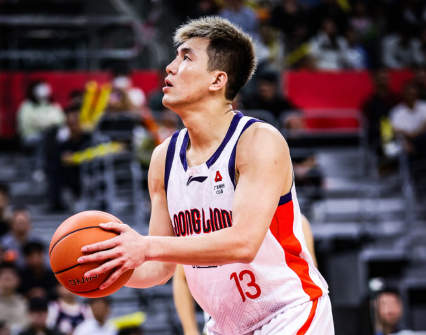 开云电子-官宣复出！只打2场，郭艾伦还在争取全明星